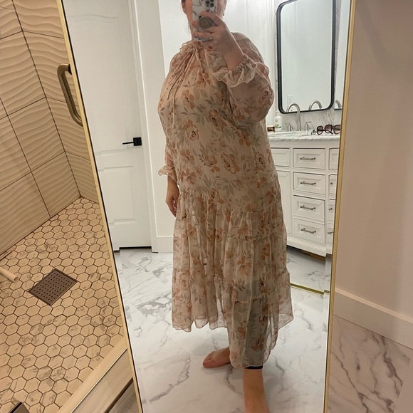 VICI Frolic Floral Tiered Boho Midi Dress Size M - Picture 5 of 14